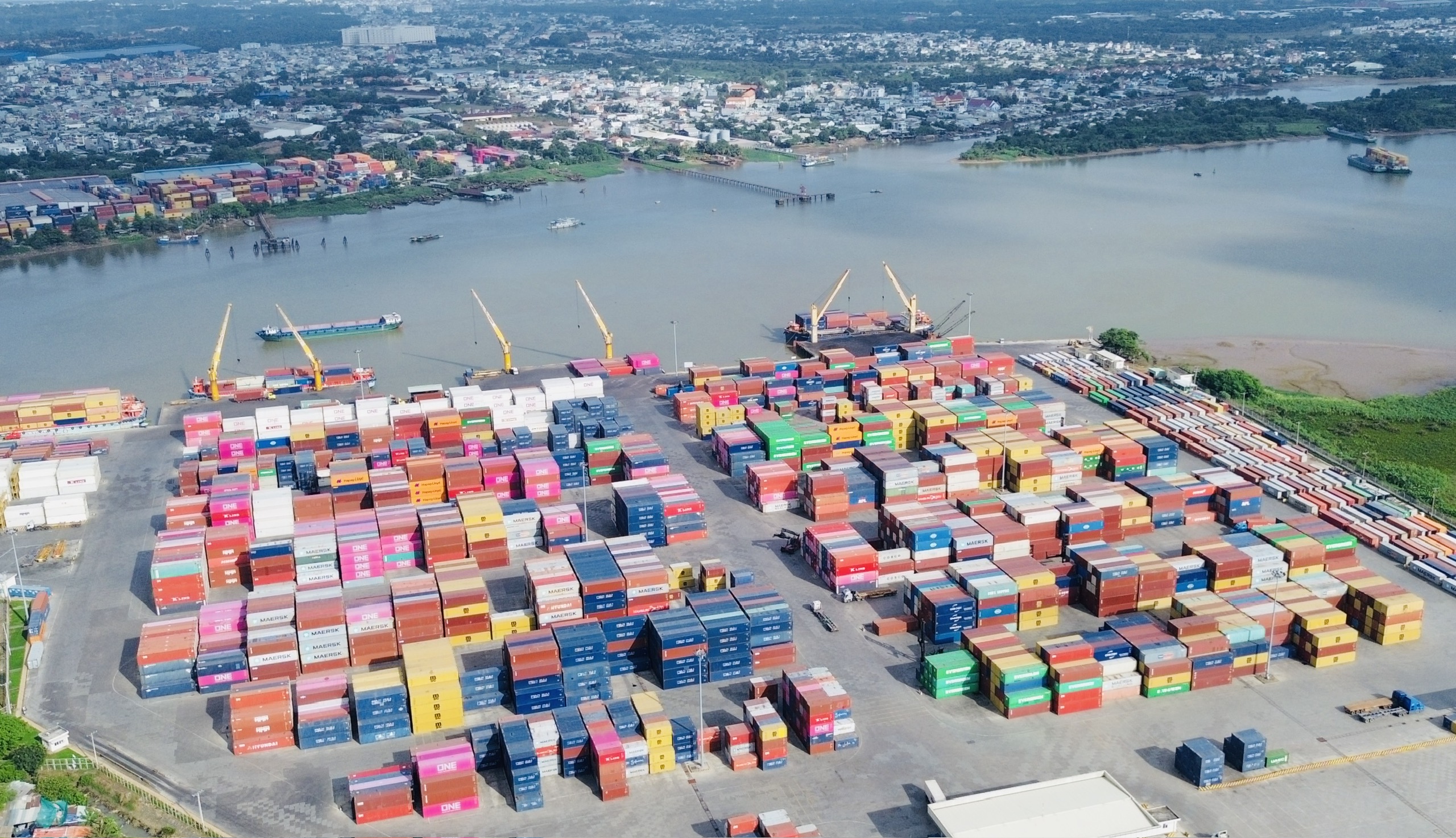 AI giúp giảm phát thải trong chuỗi cung ứng logistics như thế nào?- Ảnh 3. AI giúp giảm phát thải trong chuỗi cung ứng logistics như thế nào?- Ảnh 3.