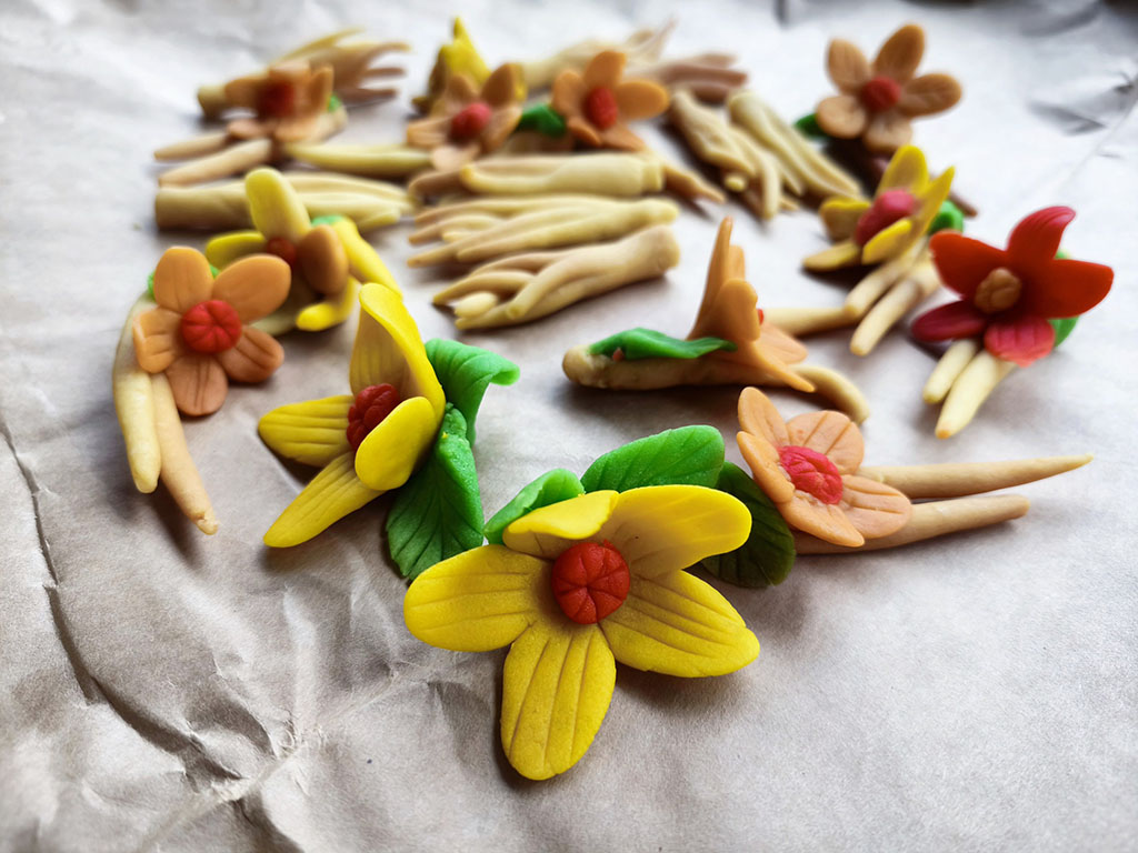 Giữ hương tết xưa: Bánh bắt đẹp đến mức... không nỡ ăn- Ảnh 4. Giữ hương tết xưa: Bánh bắt đẹp đến mức... không nỡ ăn- Ảnh 4.