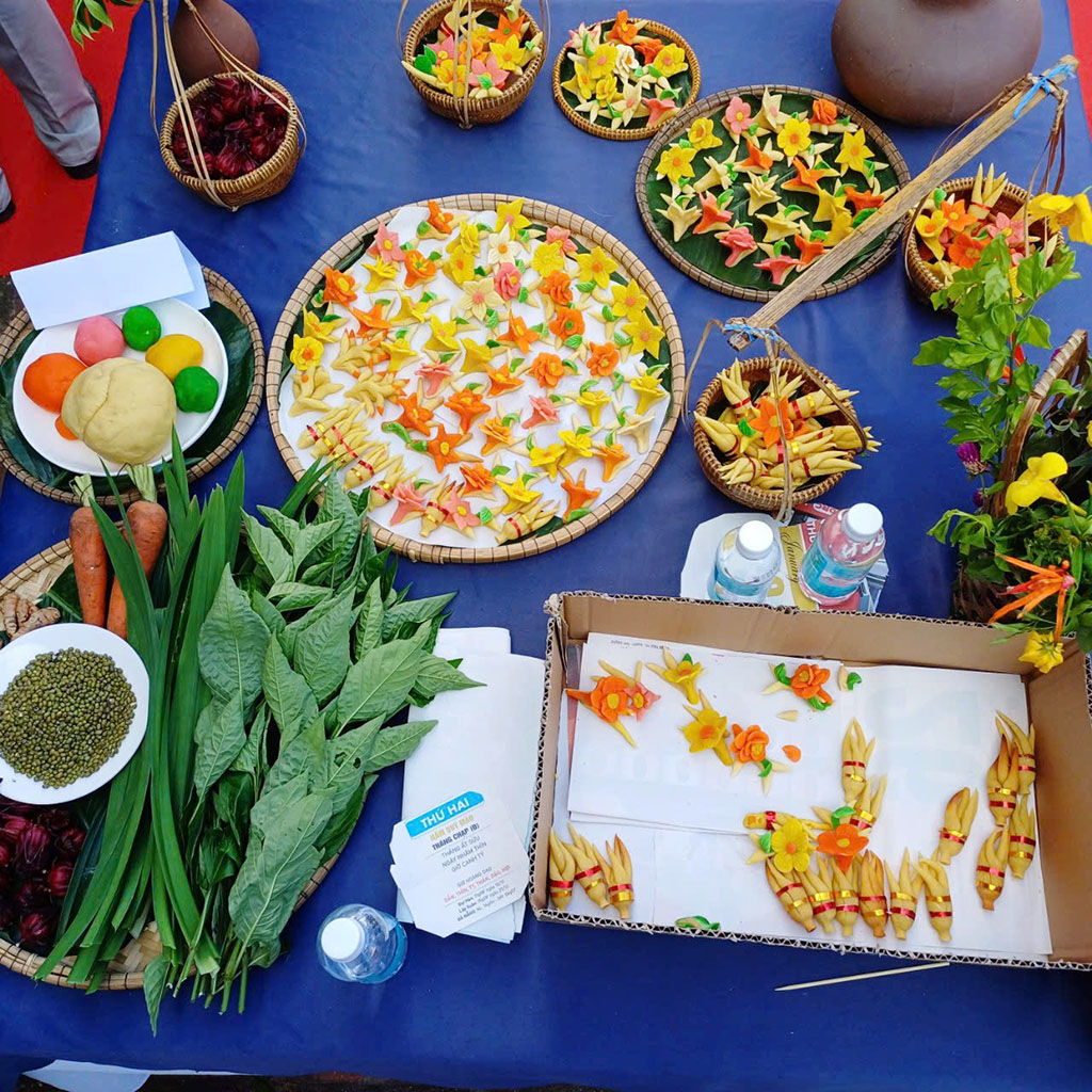 Giữ hương tết xưa: Bánh bắt đẹp đến mức... không nỡ ăn- Ảnh 6. Giữ hương tết xưa: Bánh bắt đẹp đến mức... không nỡ ăn- Ảnh 6.