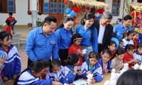 Tuổi trẻ Sơn La mang Tết ấm đến học sinh vùng cao