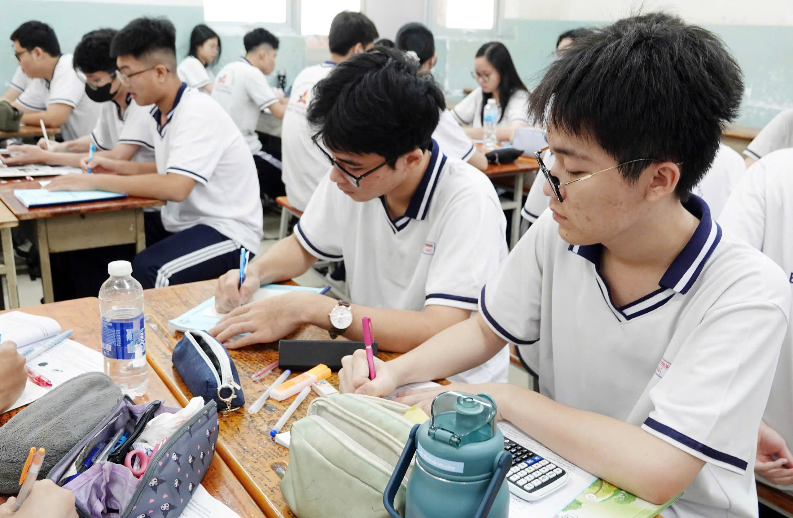 Bộ GD-ĐT: Hướng tới các nhà trường không có dạy thêm, học thêm- Ảnh 3. Bộ GD-ĐT: Hướng tới các nhà trường không có dạy thêm, học thêm- Ảnh 3.