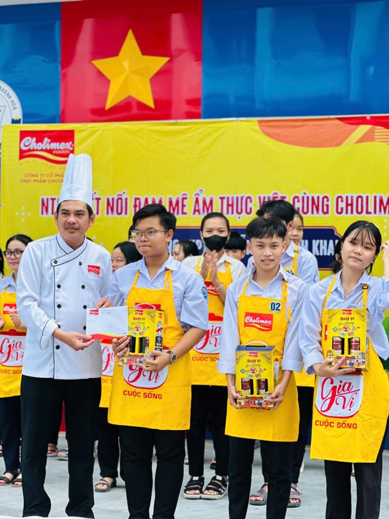 1679475780_Chan-chinh-khu-du-lich-tu-phat-thu-phi-nguoi.jpg - Vietnam.vn