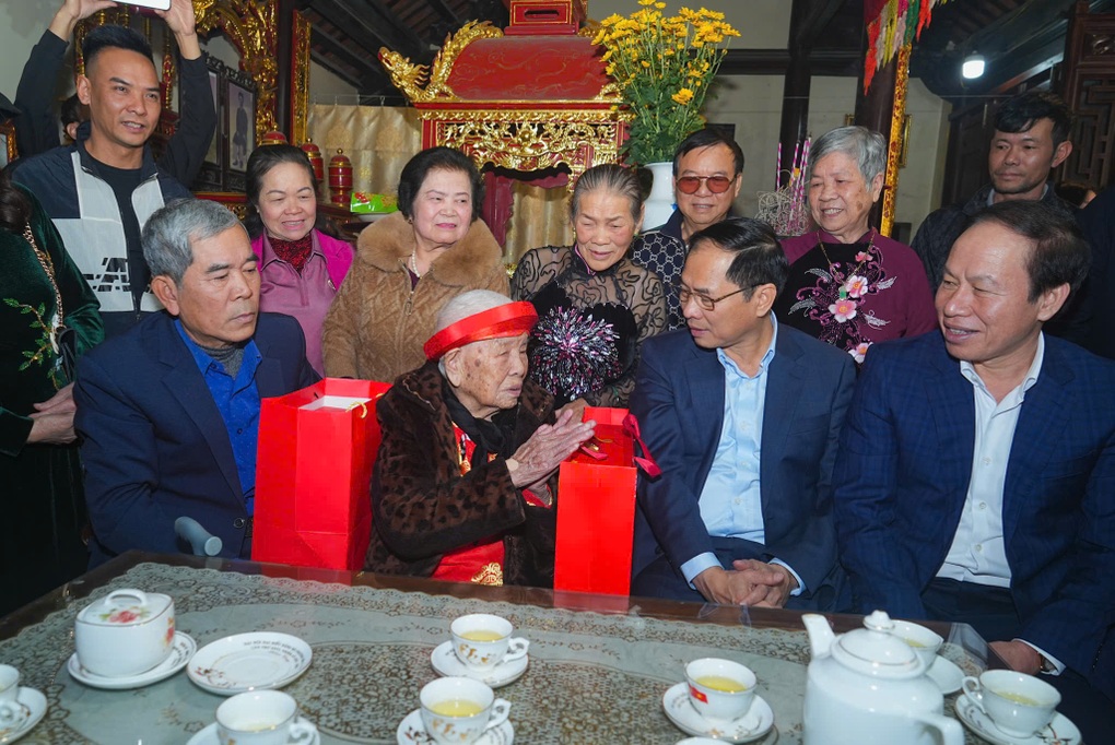 Phó Thủ tướng mong Hải Phòng tiếp tục làm tốt công tác an sinh xã hội - 3 Phó Thủ tướng mong Hải Phòng tiếp tục làm tốt công tác an sinh xã hội - 3
