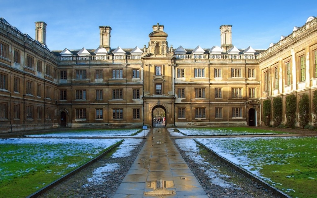 Nghiên cứu sinh kiện Đại học Cambridge vì không đỗ tiến sĩ - 2 Nghiên cứu sinh kiện Đại học Cambridge vì không đỗ tiến sĩ - 2