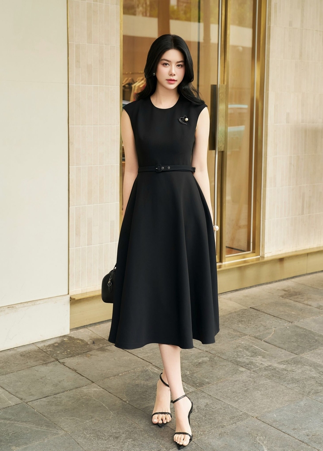 Váy chữ A thanh lịch, sang trọng nhưng cực kỳ linh hoạt cho mùa cuối năm- Ảnh 6. Váy chữ A thanh lịch, sang trọng nhưng cực kỳ linh hoạt cho mùa cuối năm- Ảnh 6.