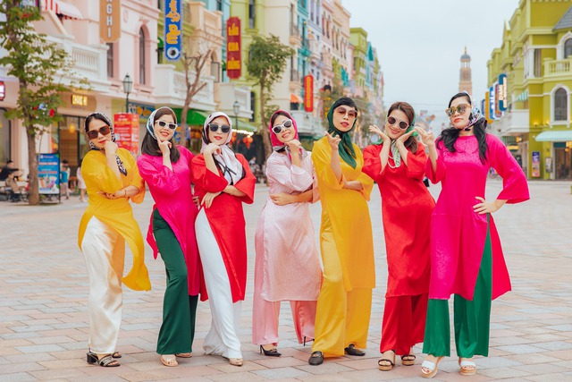 Bùng nổ chuỗi lễ hội khai xuân tưng bừng tại Ocean City dịp Tết Ất Tỵ 2025 - Ảnh 7. Bùng nổ chuỗi lễ hội khai xuân tưng bừng tại Ocean City dịp Tết Ất Tỵ 2025 - Ảnh 7.