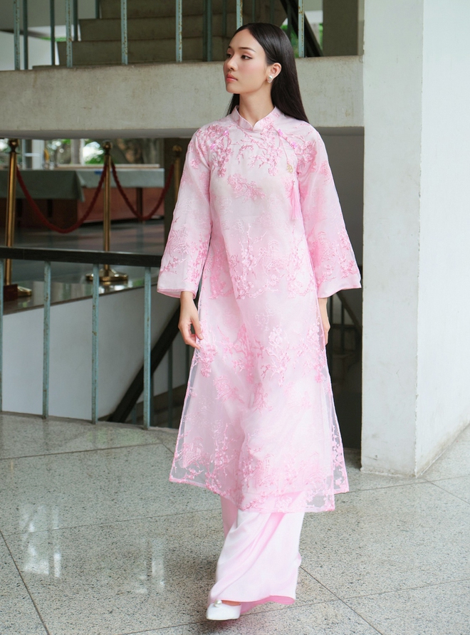 Trẻ trung, hiện đại và phóng khoáng bậc nhất là chiếc áo dài cách tân- Ảnh 6. Trẻ trung, hiện đại và phóng khoáng bậc nhất là chiếc áo dài cách tân- Ảnh 6.