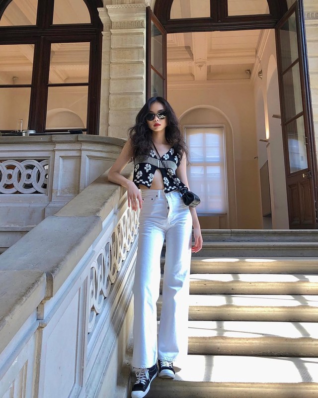 Xuân quý phái với bản giao thoa trắng đen- Ảnh 7. Xuân quý phái với bản giao thoa trắng đen- Ảnh 7.