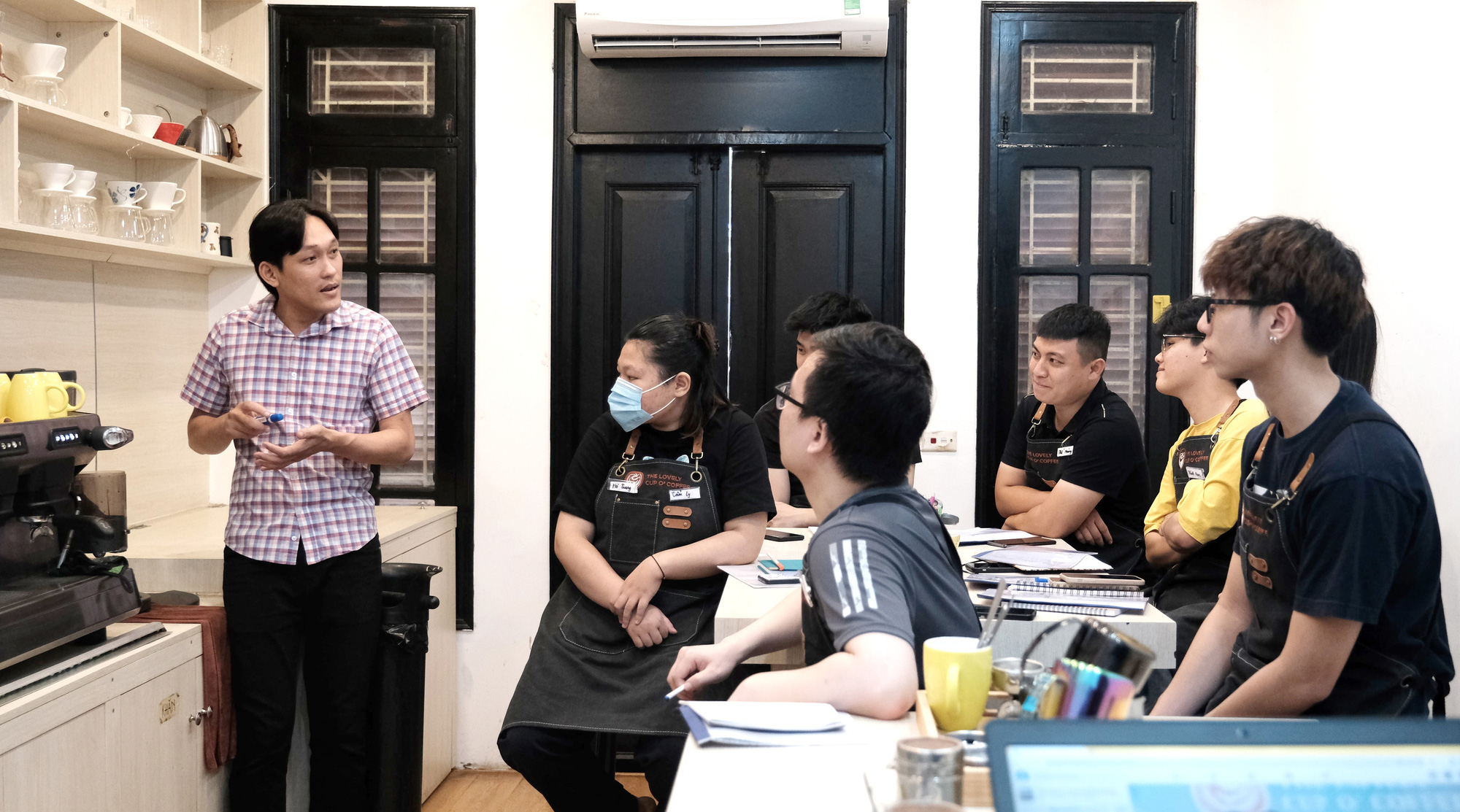 Lận lưng nghề barista trước khi du học - Ảnh 2. Lận lưng nghề barista trước khi du học - Ảnh 2.