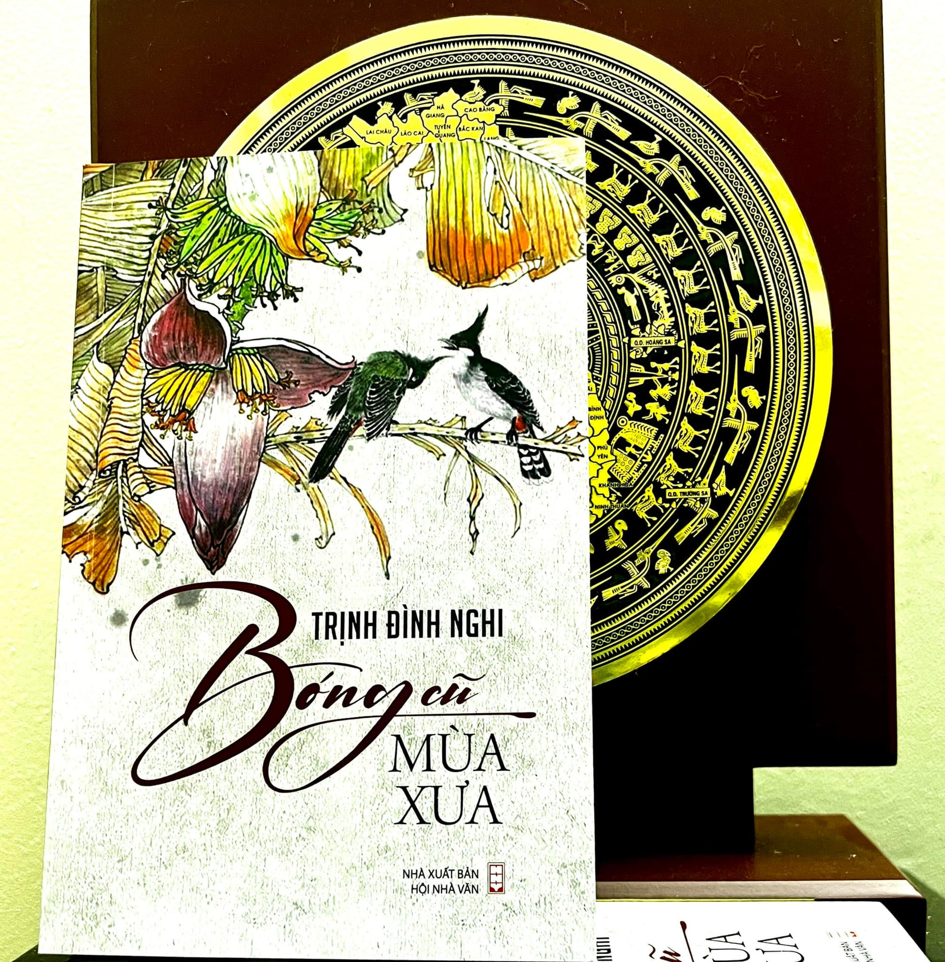 Bóng cũ mùa xưa