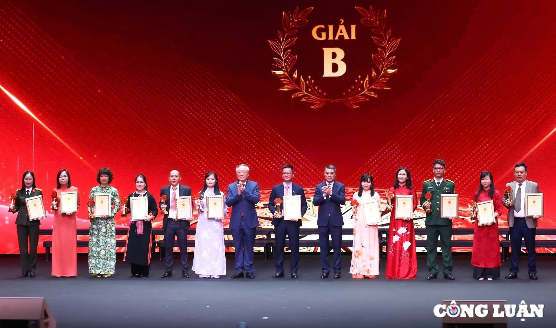 bao nha bao cong luan doat giai b giai bua liem vang lan thu ix nam 2024 hinh 2