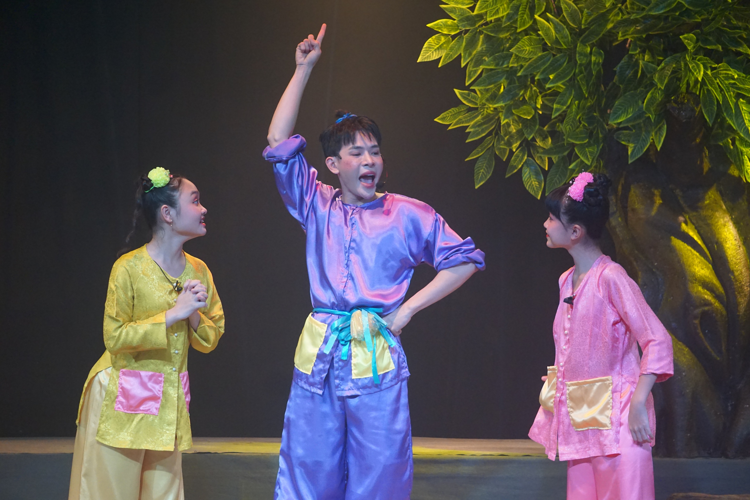 Duy Hakoota - Kép trẻ của Duy Hakoota - Kép trẻ của