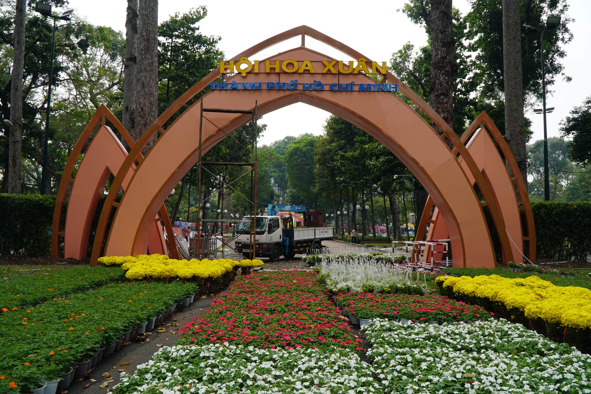 Lộ diện linh vật rắn tại công viên hơn trăm tuổi ở TPHCM ảnh 10