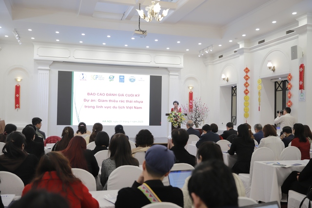 Giảm thiểu rác thải nhựa trong du lịch để phát triển bền vững - Ảnh 3. Giảm thiểu rác thải nhựa trong du lịch để phát triển bền vững - Ảnh 3.