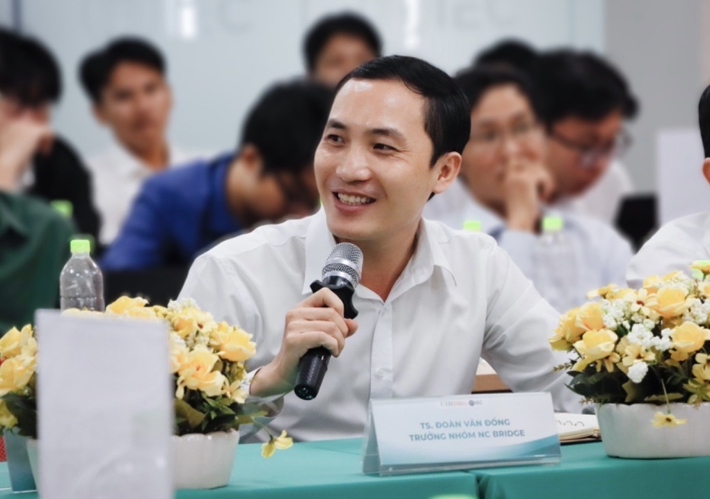 Tiến sĩ duy nhất trở thành Phó giáo sư năm 2024 tại một trường đại học - 2 Tiến sĩ duy nhất trở thành Phó giáo sư năm 2024 tại một trường đại học - 2