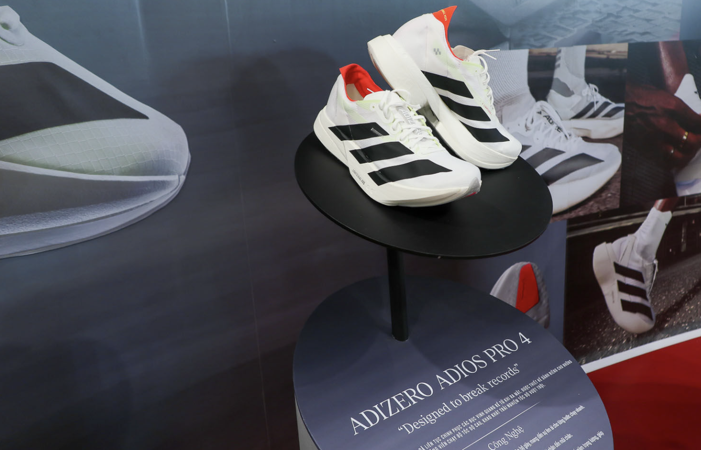 Adidas ra mắt giày chạy bộ chuyên nghiệp với công nghệ 'trả năng lượng' tại Việt Nam- Ảnh 1. Adidas ra mắt giày chạy bộ chuyên nghiệp với công nghệ 'trả năng lượng' tại Việt Nam- Ảnh 1.