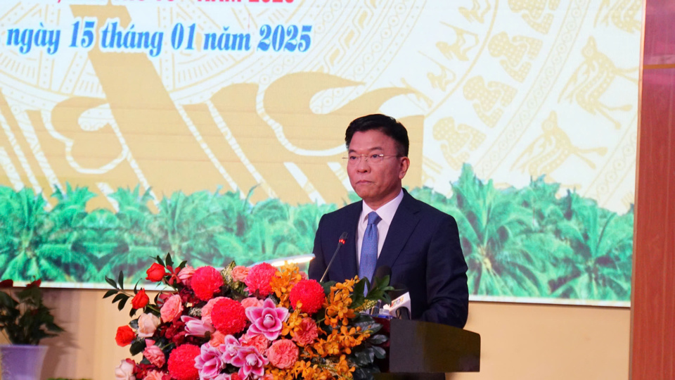 Phó thủ tướng Chính phủ Lê Thành Long phát biểu tại buổi lễ.