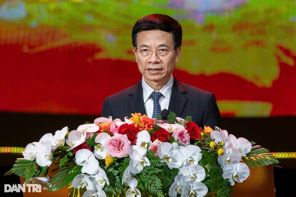 Bộ trưởng Nguyễn Mạnh Hùng: Việt Nam không còn là nước nhỏ - 1 Bộ trưởng Nguyễn Mạnh Hùng: Việt Nam không còn là nước nhỏ - 1