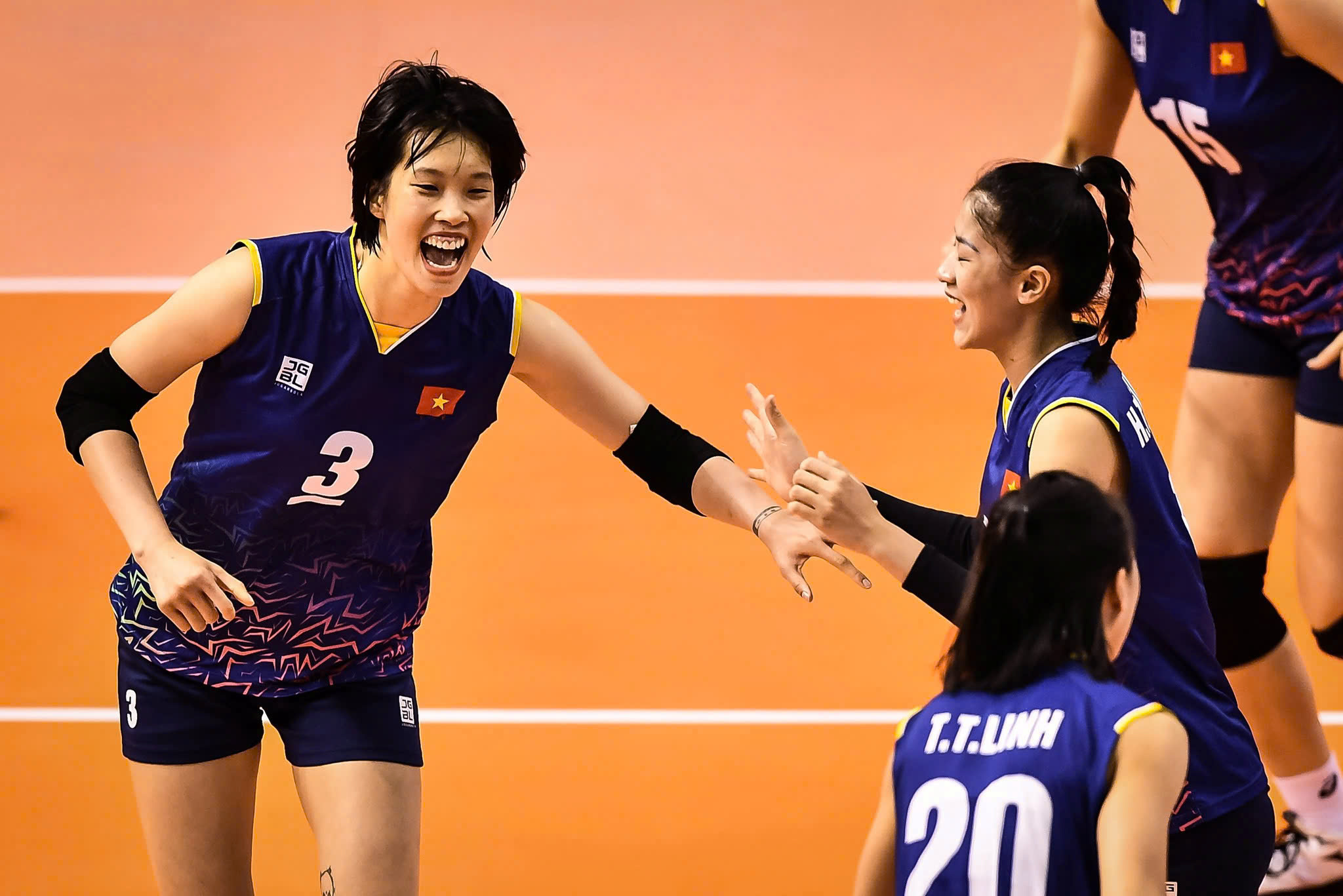 Bóng chuyền nữ Việt Nam nhắm mục tiêu đánh bại Thái Lan để giành HCV SEA Games 33- Ảnh 1. Bóng chuyền nữ Việt Nam nhắm mục tiêu đánh bại Thái Lan để giành HCV SEA Games 33- Ảnh 1.