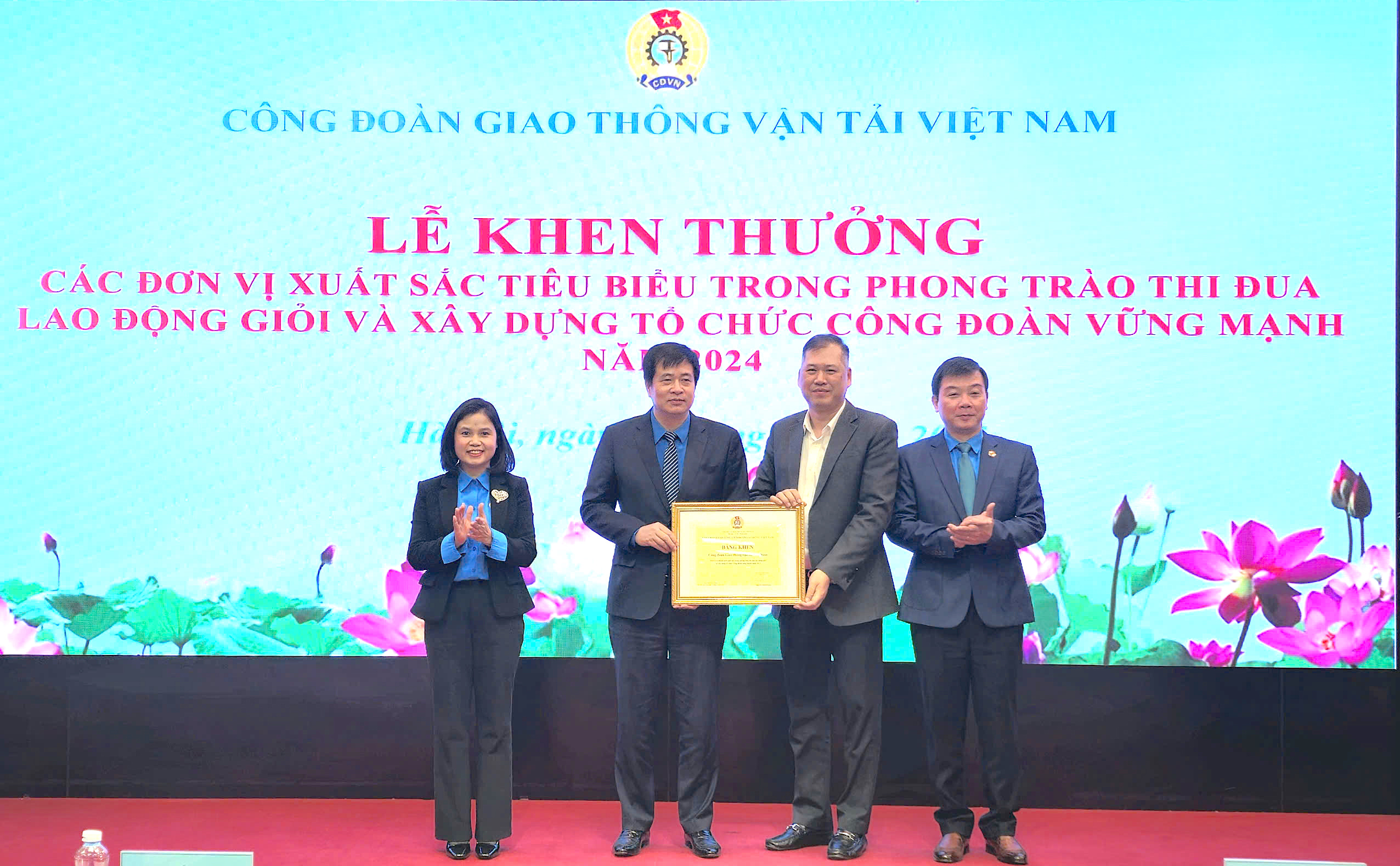 Công đoàn GTVT: Chỗ dựa vững chắc cho người lao động- Ảnh 1. Công đoàn GTVT: Chỗ dựa vững chắc cho người lao động- Ảnh 1.