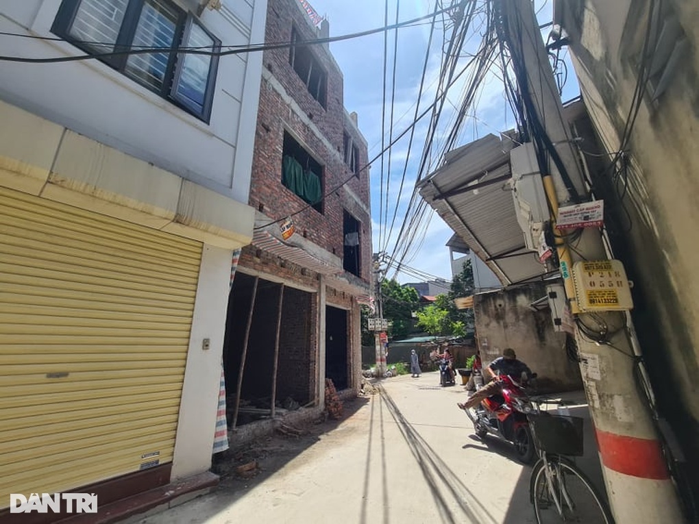 Chủ nhà trong ngõ Hà Nội hạ giá rao bán nhưng vẫn khó tìm khách - 2 Chủ nhà trong ngõ Hà Nội hạ giá rao bán nhưng vẫn khó tìm khách - 2