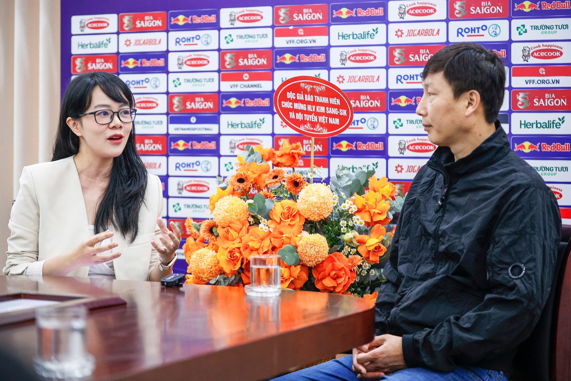 Chuyện bây giờ mới kể của HLV Kim Sang-sik - Ảnh 3. Chuyện bây giờ mới kể của HLV Kim Sang-sik - Ảnh 3.