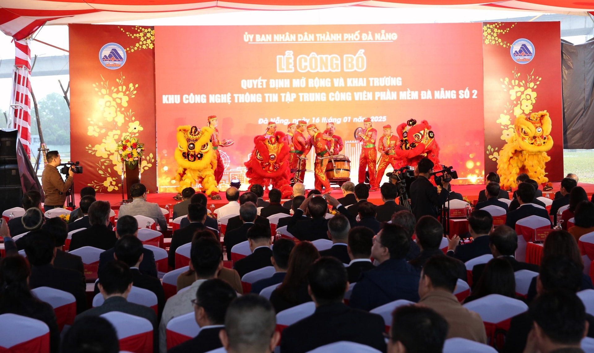 Công bố Quyết định mở rộng và khai trương Khu công nghệ thông tin tập trung Công viên phần mềm Đà Nẵng số 2- Ảnh 3. Công bố Quyết định mở rộng và khai trương Khu công nghệ thông tin tập trung Công viên phần mềm Đà Nẵng số 2- Ảnh 3.