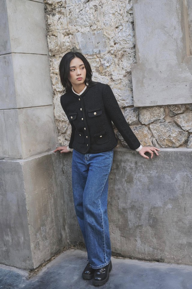 Đây là cách mặc đẹp quần jeans xanh cuối đông- Ảnh 1. Đây là cách mặc đẹp quần jeans xanh cuối đông- Ảnh 1.