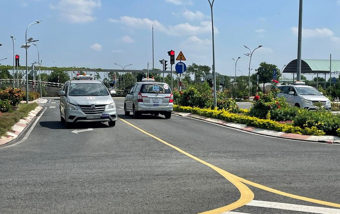 Đề xuất Bộ Công an sát hạch, cấp giấy phép lái xe- Ảnh 1. Đề xuất Bộ Công an sát hạch, cấp giấy phép lái xe- Ảnh 1.