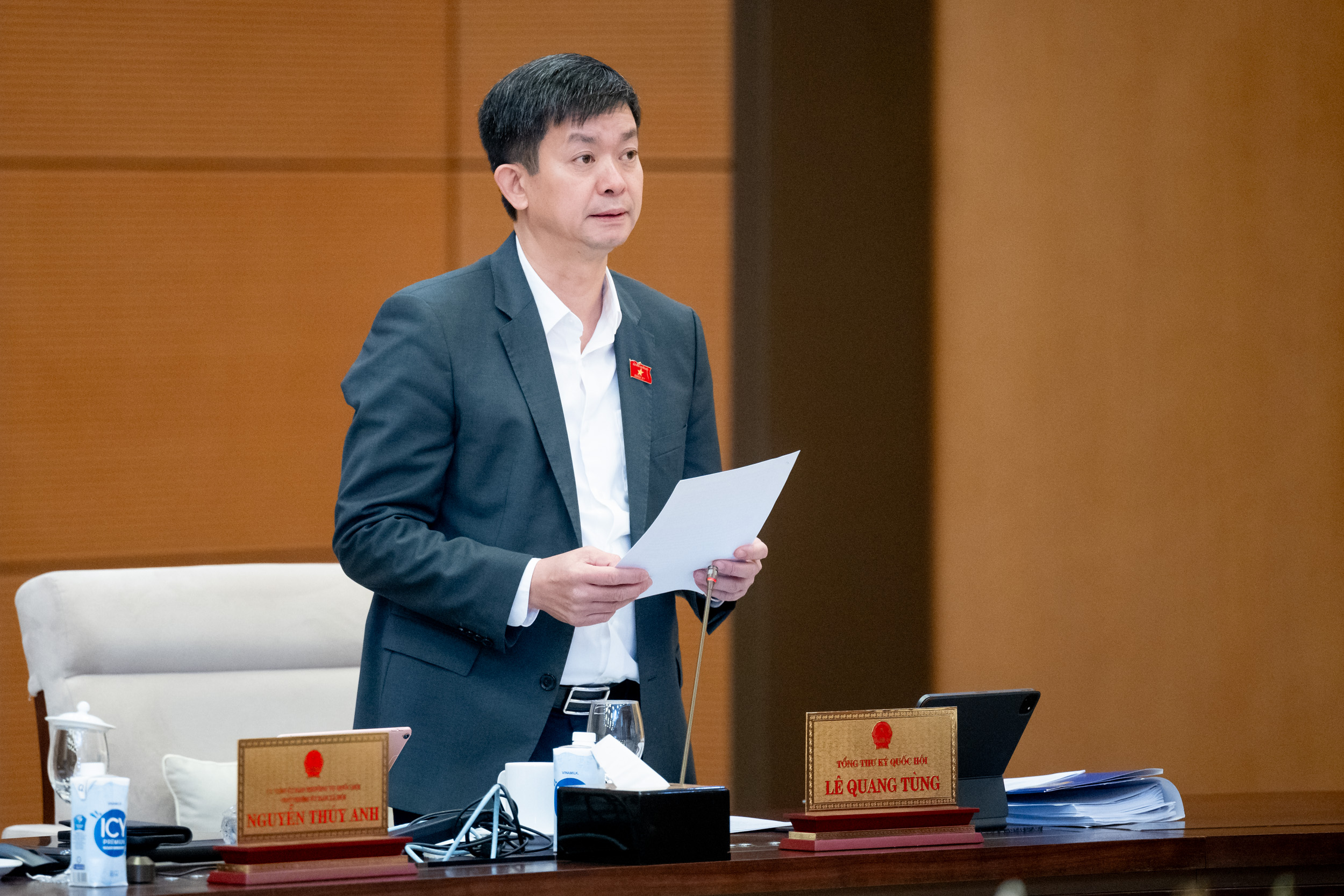 Đề xuất trình Quốc hội dự án đường sắt Lào Cai - Hà Nội - Hải Phòng ở kỳ họp bất thường- Ảnh 1. Đề xuất trình Quốc hội dự án đường sắt Lào Cai - Hà Nội - Hải Phòng ở kỳ họp bất thường- Ảnh 1.