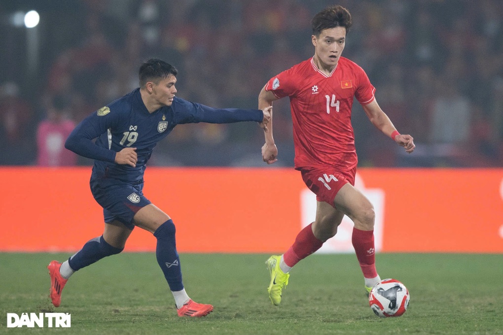 Đội tuyển Việt Nam chia thưởng ra sao sau chức vô địch AFF Cup? - 2 Đội tuyển Việt Nam chia thưởng ra sao sau chức vô địch AFF Cup? - 2