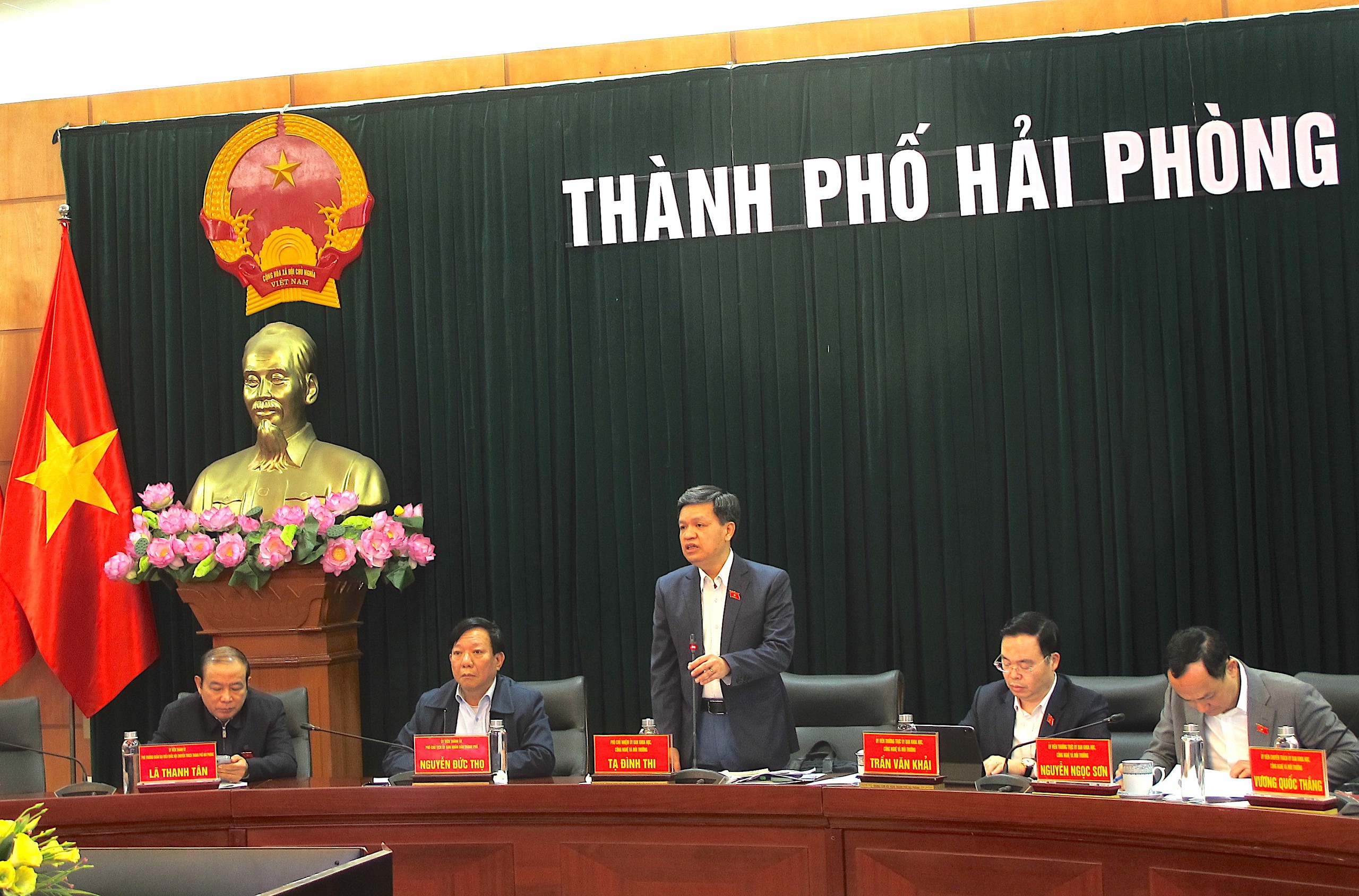 Đột phá thể chế, tạo Đột phá thể chế, tạo