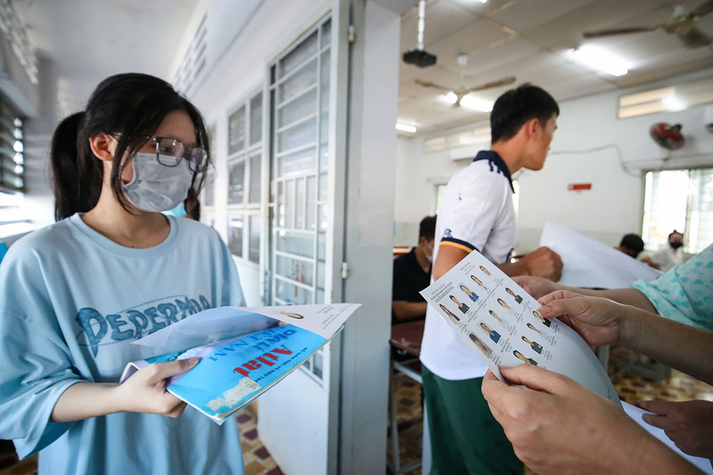 Thi tốt nghiệp THPT: Đừng để thí sinh chọn môn vì 'dễ thi, dễ đỗ'- Ảnh 1. Thi tốt nghiệp THPT: Đừng để thí sinh chọn môn vì 'dễ thi, dễ đỗ'- Ảnh 1.