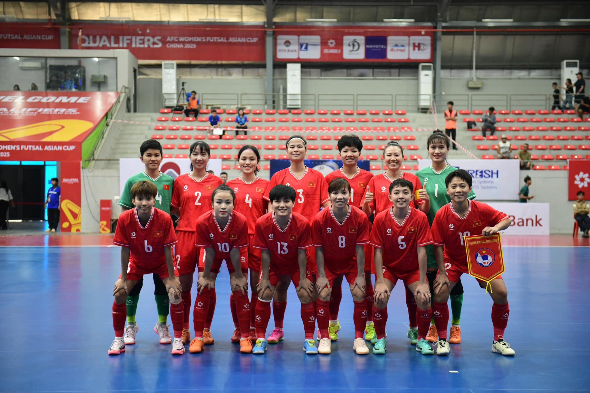 Xác định 12 đội vào VCK châu Á: Futsal nữ Việt Nam, Thái Lan, Indonesia cất cánh- Ảnh 1. Xác định 12 đội vào VCK châu Á: Futsal nữ Việt Nam, Thái Lan, Indonesia cất cánh- Ảnh 1.