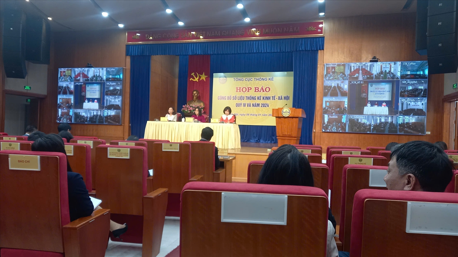 Tổng Cục Thống kê tổ chức họp báo công bố số liệu thông tin kinh tế-xã hội quý IV và năm 2024 Tổng Cục Thống kê tổ chức họp báo công bố số liệu thông tin kinh tế-xã hội quý IV và năm 2024