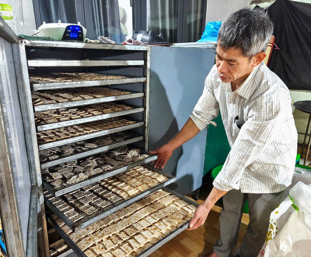 Giữ hương tết xưa: Giòn thơm khô nổ Vĩnh An- Ảnh 1. Giữ hương tết xưa: Giòn thơm khô nổ Vĩnh An- Ảnh 1.