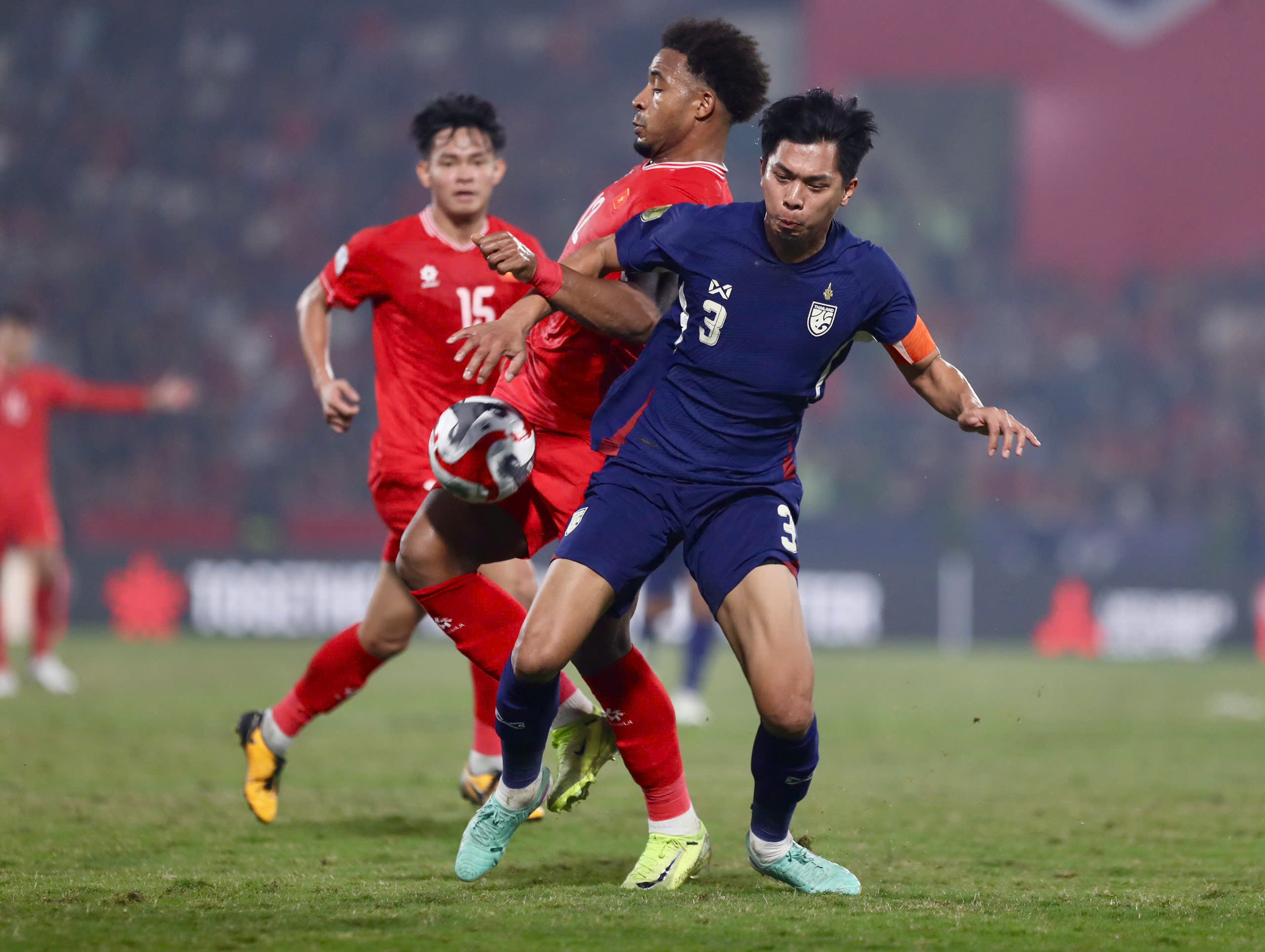 Dự đoán Thái Lan thua Việt Nam chung kết lượt về AFF Cup: Khán giả chờ tin vui!- Ảnh 1. Dự đoán Thái Lan thua Việt Nam chung kết lượt về AFF Cup: Khán giả chờ tin vui!- Ảnh 1.