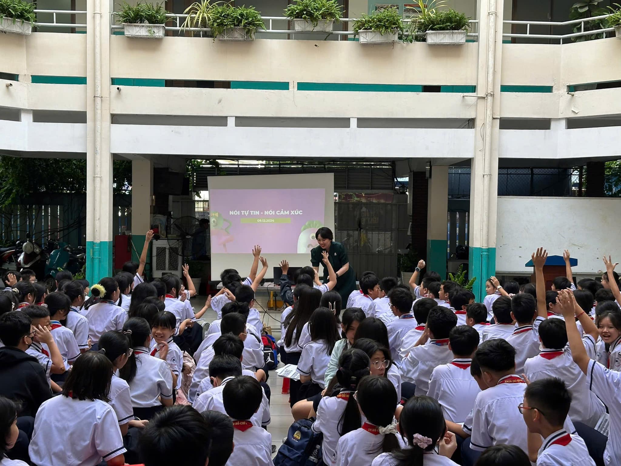 Không được sử dụng thông tin của học sinh, giáo viên cho mục đích thương mại- Ảnh 1. Không được sử dụng thông tin của học sinh, giáo viên cho mục đích thương mại- Ảnh 1.