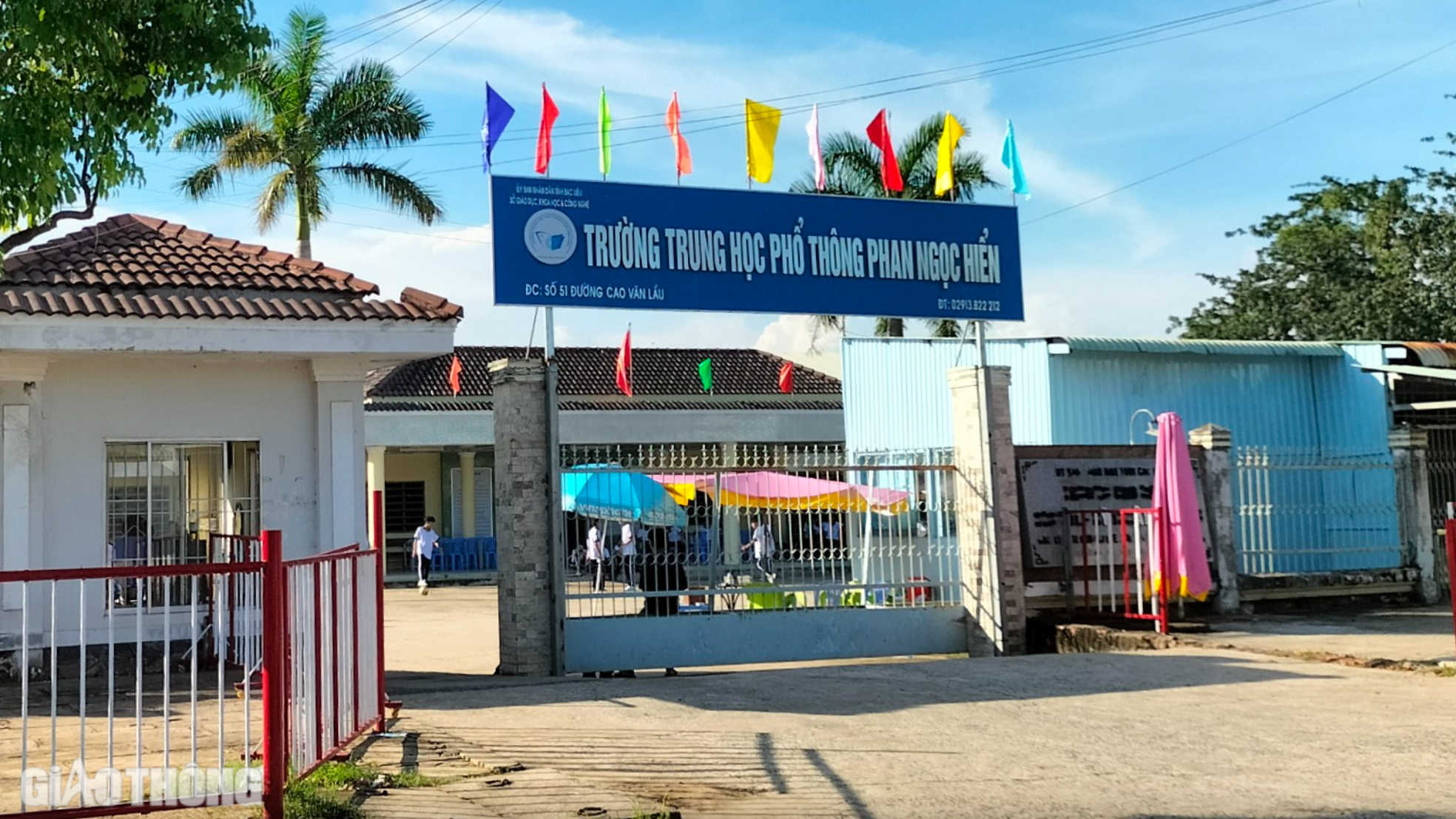 Kiểm điểm hiệu trưởng ở Bạc Liêu bị tố thu sai quy định- Ảnh 1. Kiểm điểm hiệu trưởng ở Bạc Liêu bị tố thu sai quy định- Ảnh 1.