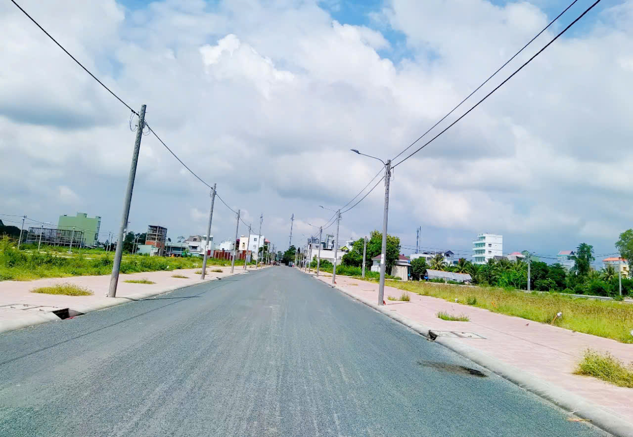 An Giang: Kiến nghị chuyển hồ sơ điều tra vụ bán đấu giá 270 nền đất- Ảnh 1. An Giang: Kiến nghị chuyển hồ sơ điều tra vụ bán đấu giá 270 nền đất- Ảnh 1.