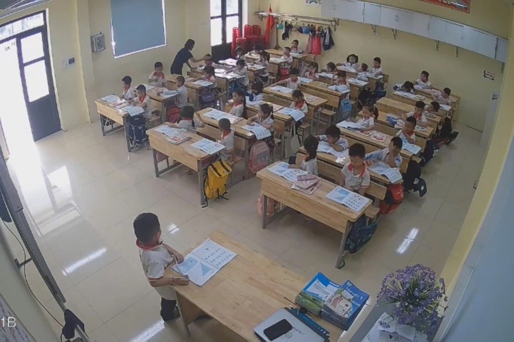 Kỷ luật cô giáo tác động vật lý khiến học sinh bầm lưng ở Thanh Hóa - 2 Kỷ luật cô giáo tác động vật lý khiến học sinh bầm lưng ở Thanh Hóa - 2