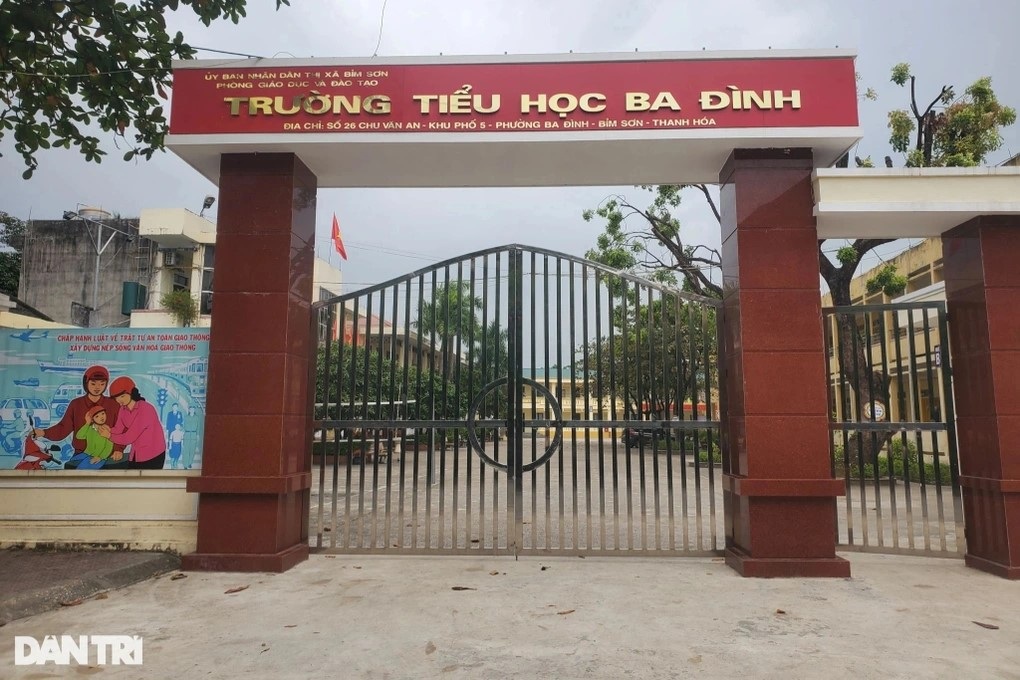 Kỷ luật cô giáo tác động vật lý khiến học sinh bầm lưng ở Thanh Hóa - 1 Kỷ luật cô giáo tác động vật lý khiến học sinh bầm lưng ở Thanh Hóa - 1