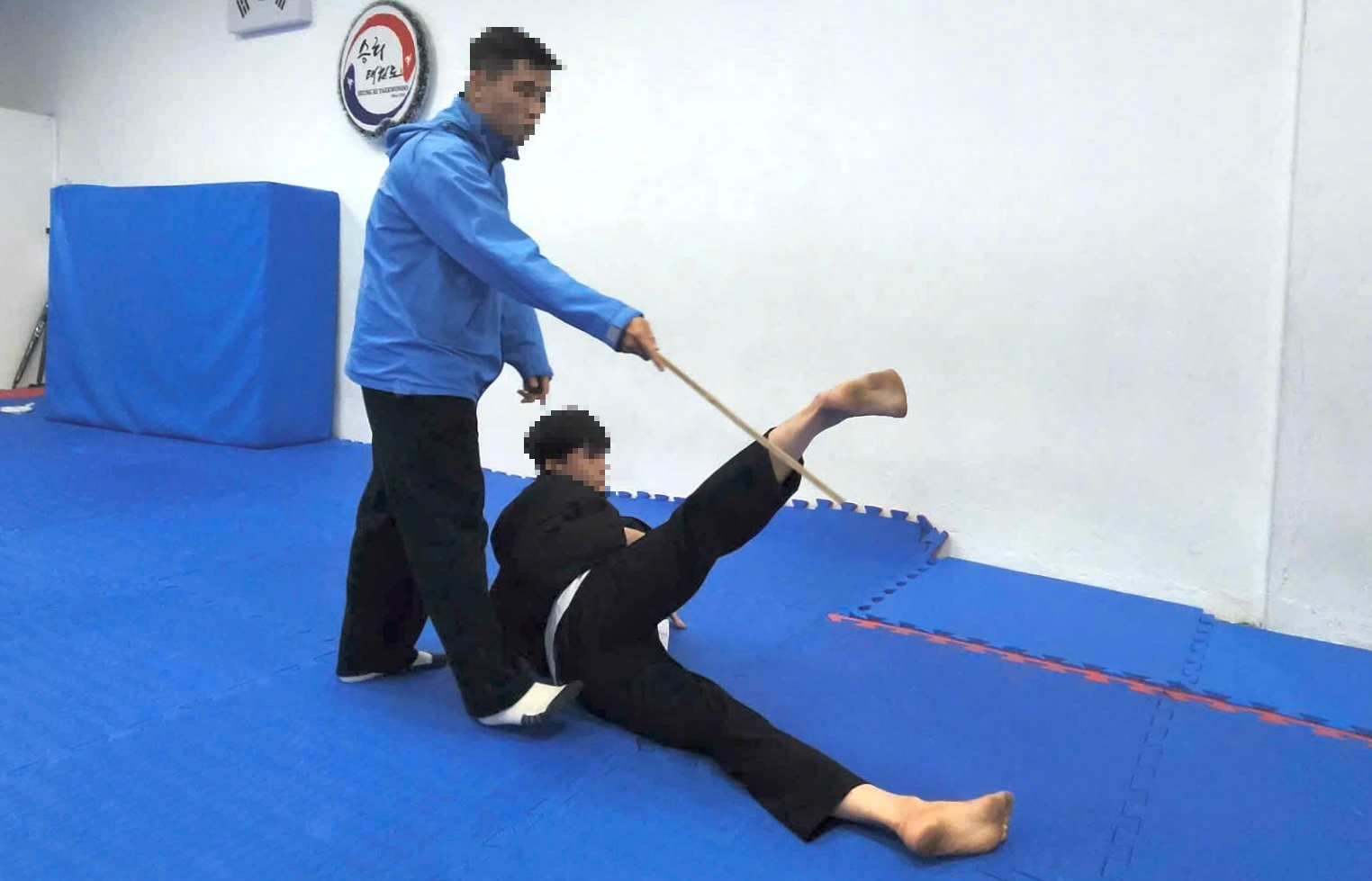 Làm gì để không còn xảy ra cảnh HLV đánh võ sinh, siết chặt quản lý thế nào?- Ảnh 1. Làm gì để không còn xảy ra cảnh HLV đánh võ sinh, siết chặt quản lý thế nào?- Ảnh 1.