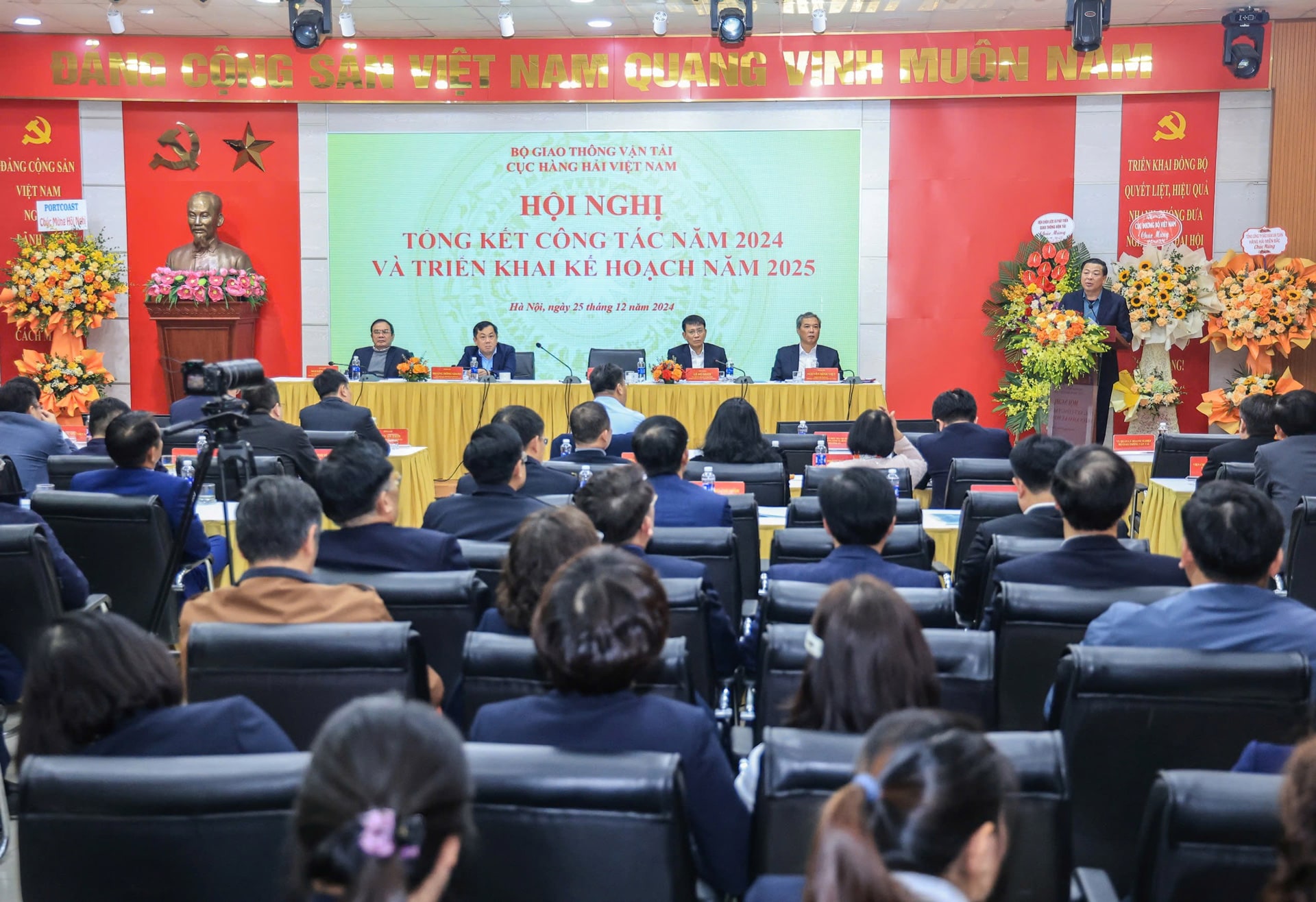 Hội nghị Tổng kết công tác năm 2024 và triển khai kế hoạch năm 2025 của Cục Hàng hải Việt Nam 1