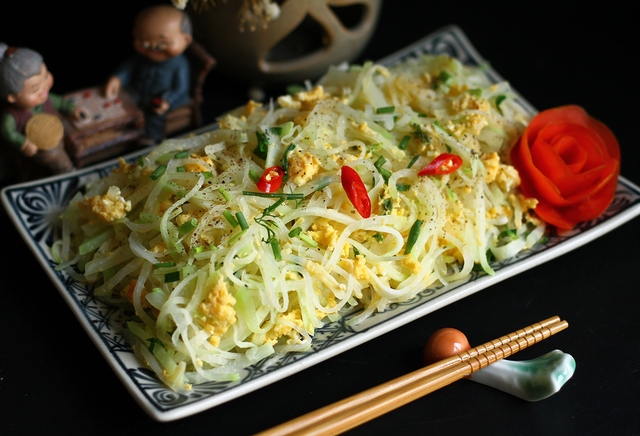 Loại rau mùa đông rẻ tiền bán đầy chợ, người Việt nên ăn thường xuyên để phòng bệnh tiểu đường, cao huyết áp - Ảnh 3. Loại rau mùa đông rẻ tiền bán đầy chợ, người Việt nên ăn thường xuyên để phòng bệnh tiểu đường, cao huyết áp - Ảnh 3.