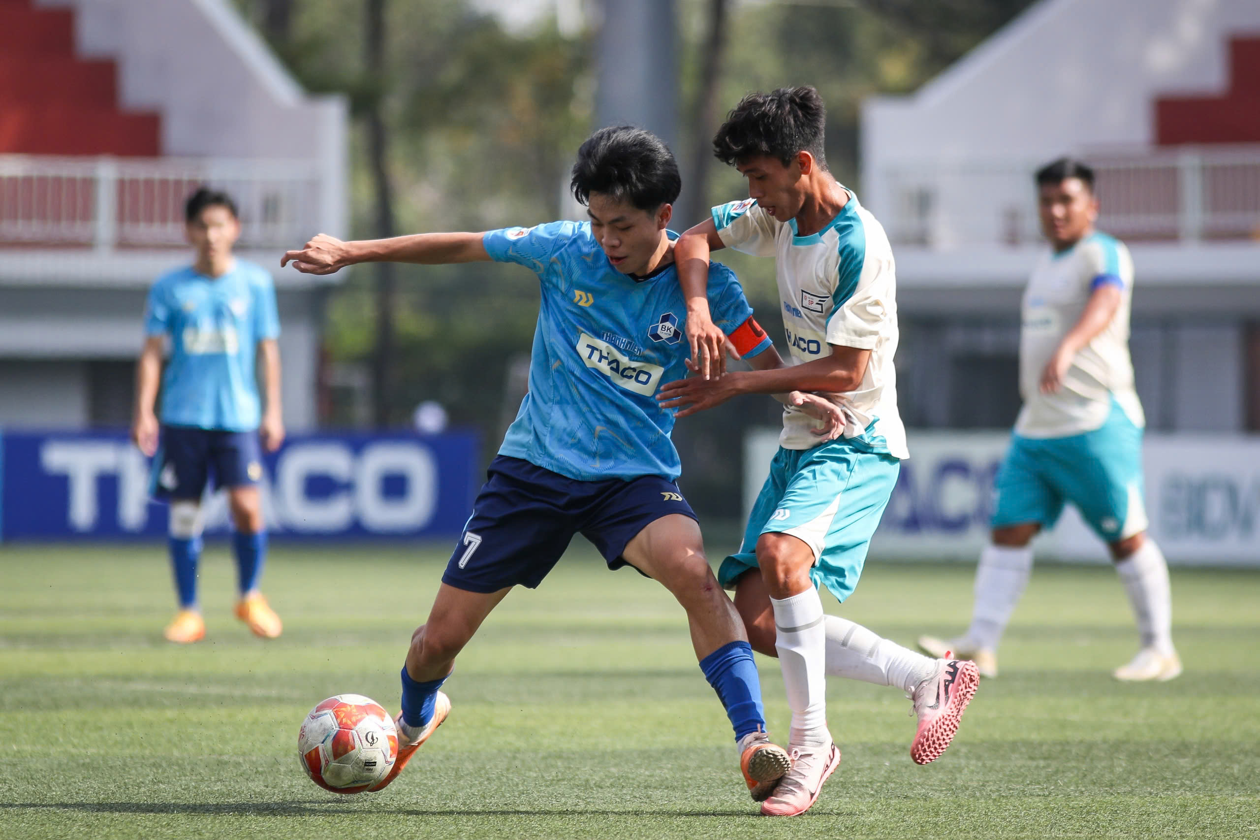 'Nảy lửa' play-off vòng loại khu vực TP.HCM- Ảnh 1. 'Nảy lửa' play-off vòng loại khu vực TP.HCM- Ảnh 1.
