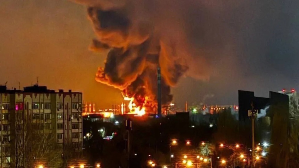 Nga, Ukraine tấn công dữ dội lẫn nhau trước ngày ông Trump nhậm chức - 1 Nga, Ukraine tấn công dữ dội lẫn nhau trước ngày ông Trump nhậm chức - 1