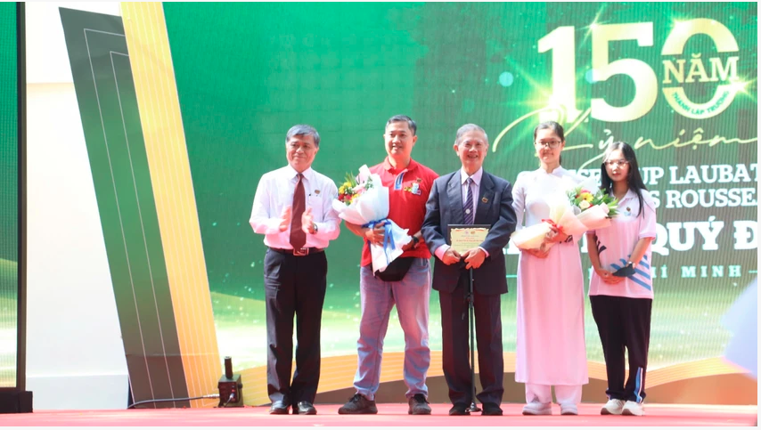 Ngôi trường trung học cổ nhất TP.HCM 150 tuổi - Ảnh 4. Ngôi trường trung học cổ nhất TP.HCM 150 tuổi - Ảnh 4.