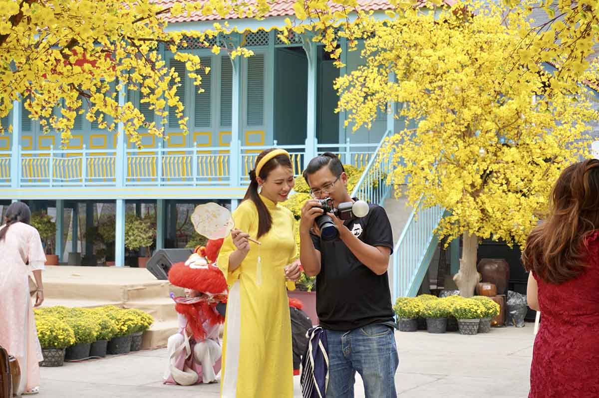 Lễ hội Tết Việt là một trong những nơi check-in không thể bỏ qua ở TPHCM dịp Tết.