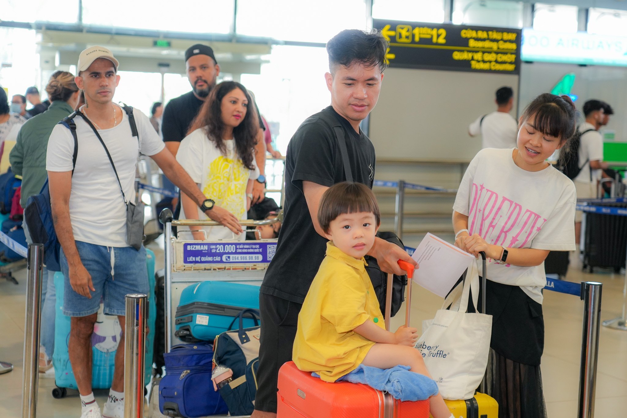 Quy định mới về giá dịch vụ phục vụ hành khách tại sân bay- Ảnh 1. Quy định mới về giá dịch vụ phục vụ hành khách tại sân bay- Ảnh 1.